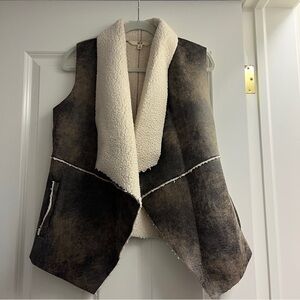 Shearling Vest Brown and White women’s Size small JACK BB Dakota